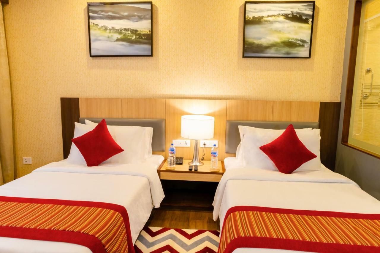 בהרטפור Vivanta Chitwan Bharatpur מראה חיצוני תמונה