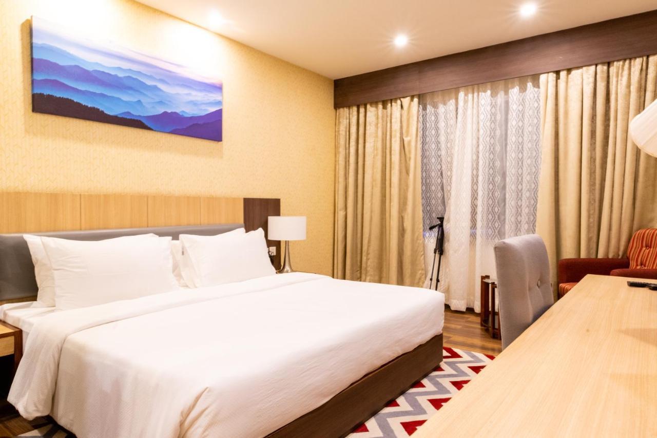 בהרטפור Vivanta Chitwan Bharatpur מראה חיצוני תמונה